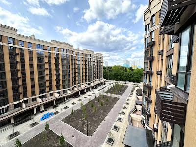 квартира за адресою Миру вул., 10
