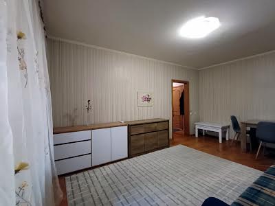 квартира за адресою Ревуцького вул., 7А
