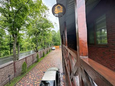 дом по адресу Центральна