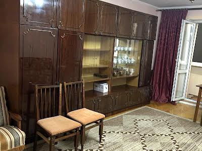 квартира за адресою Митрополита Петра Могили вул., 10