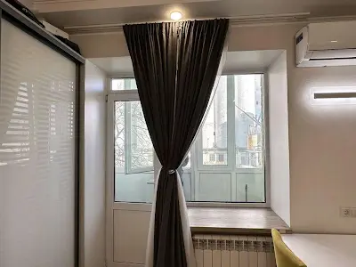 квартира за адресою Набережно-Хрещатицька вул., 33