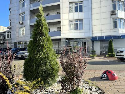 квартира за адресою Миколи Ушакова вул., 1б