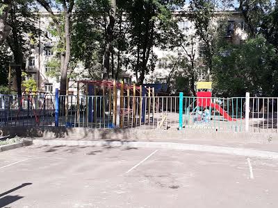 кімната за адресою Фабрична вул., 1