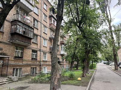 квартира за адресою Марії Приймаченко бульв. (Академіка Ліхачова), 8-А