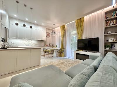 квартира за адресою Травневий пров., 4