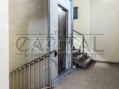 коммерческая по адресу Большая Васильковская ул. (Красноармейская), 74