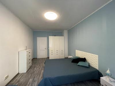 квартира за адресою Регенераторна вул., 4