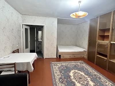 квартира за адресою Нововокзальна вул., 21