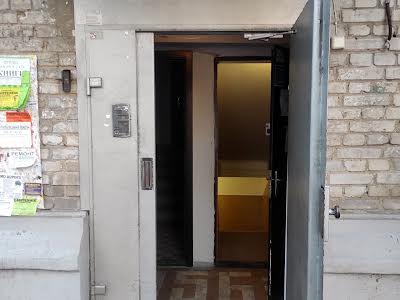 коммерческая по адресу Митрополита Василия Липковского ул. (Урицкого), 40