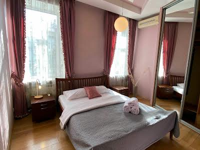 квартира за адресою Бессарабська пл., 5