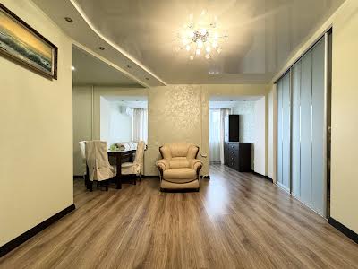 квартира за адресою Ливарна вул., 17