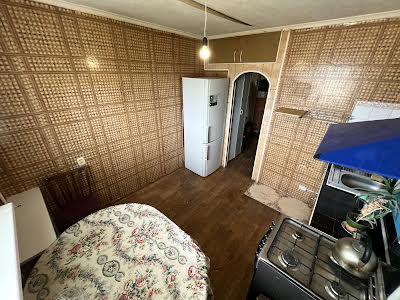 квартира за адресою Космонавтів вул., 132