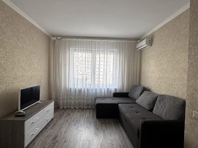 квартира за адресою Бориса Гмирі вул., 16а