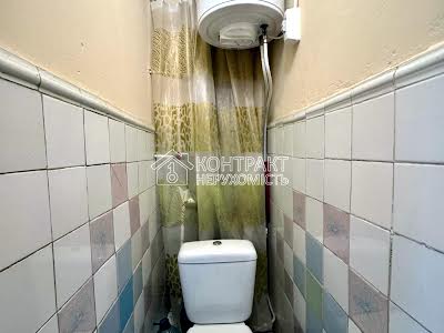 квартира за адресою Перемоги просп., 65б