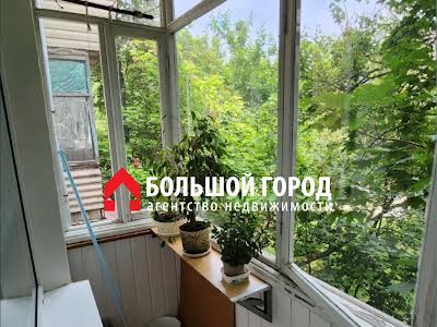 квартира за адресою Бочарова вул., 16