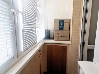 квартира за адресою Демократична вул., 62