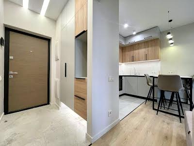 квартира за адресою Салютна вул., 2к8