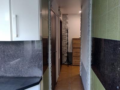 квартира за адресою Бучми вул. (Командарма Уборевича), 42б