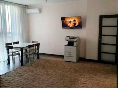 квартира за адресою Сім'ї Кульженків вул. (Петра Дегтяренка), 37