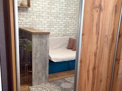 квартира за адресою Регенераторна вул., 4