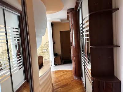 квартира за адресою Під Голоском вул., 10