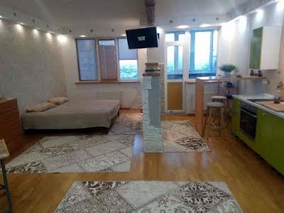 квартира по адресу Натальи Ужвий ул., 12