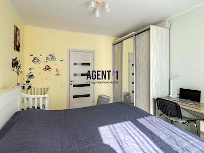 квартира за адресою Печерська вул., 24