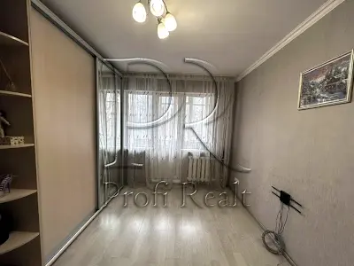 квартира по адресу Ушинского ул., 16