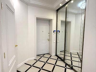 квартира за адресою Кловський узвіз, 7а