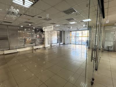 коммерческая по адресу Горького, 8
