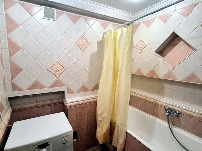 квартира за адресою Митрополита Андрея Шептицького вул. (Анатолія Луначарського), 14