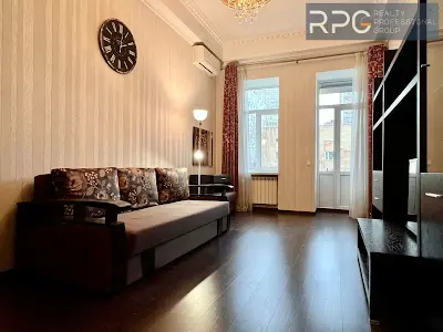 квартира за адресою Назарівська вул. (Вєтрова), 15