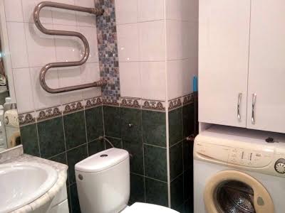 квартира за адресою Вишняківська вул., 11