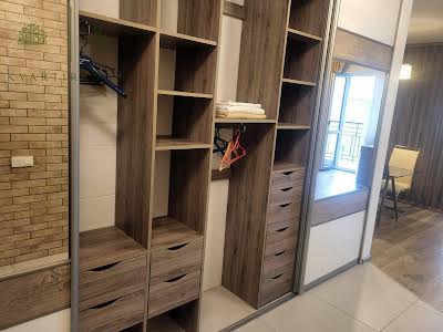 квартира за адресою Голубовича С., 37