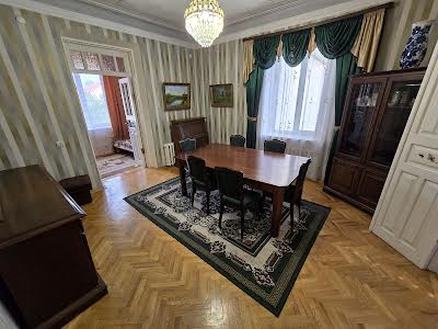 будинок за адресою Естонська вул., 27