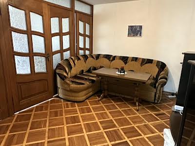 квартира за адресою Анни Ахматової вул., 3-А