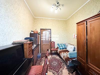 квартира за адресою Роганська вул., 89