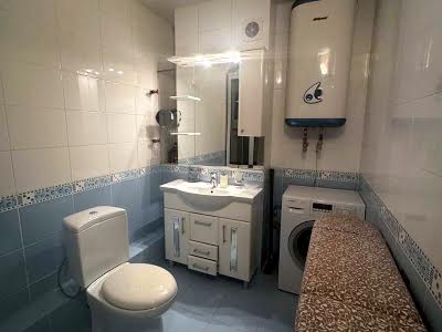 квартира за адресою Академіка Сахарова вул., 38