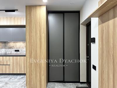 квартира за адресою Генерала Грекова вул., 4