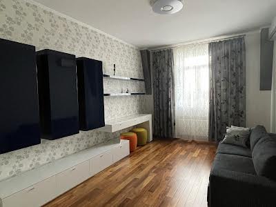 квартира за адресою Лабораторна вул., 8