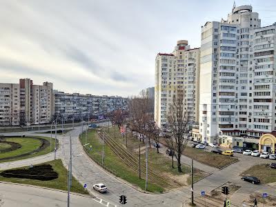 квартира за адресою Київ, Левка Лук'яненка вул. (Маршала Тимошенка), 21