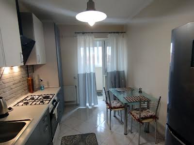 квартира за адресою Петра Лінтура вул., 15