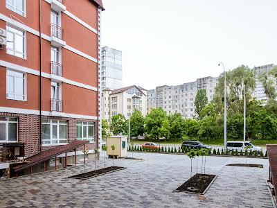 квартира за адресою Дмитра Луценка, 2г