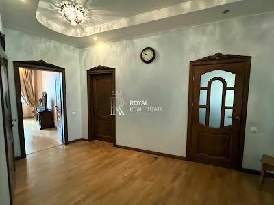 квартира за адресою Старонаводницька вул., 6-Б