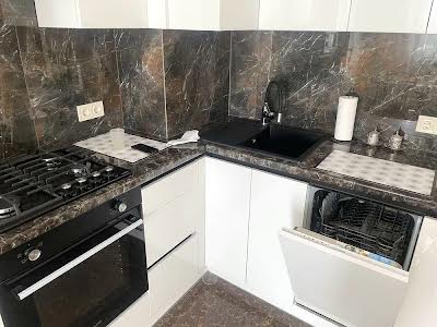 квартира за адресою Львів, Довга вул., 30а