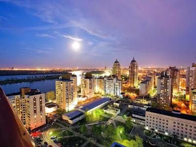 квартира за адресою Світлицького вул., 28