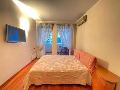квартира за адресою Різницька вул., 11