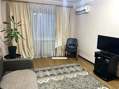 квартира за адресою Велика Васильківська вул. (Червоноармійська), 102