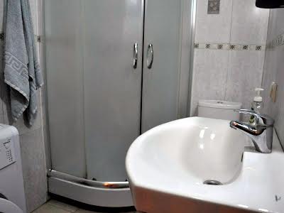 квартира за адресою Садова вул., 18