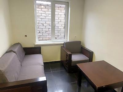 дом по адресу Михаила Комарова ул., 7